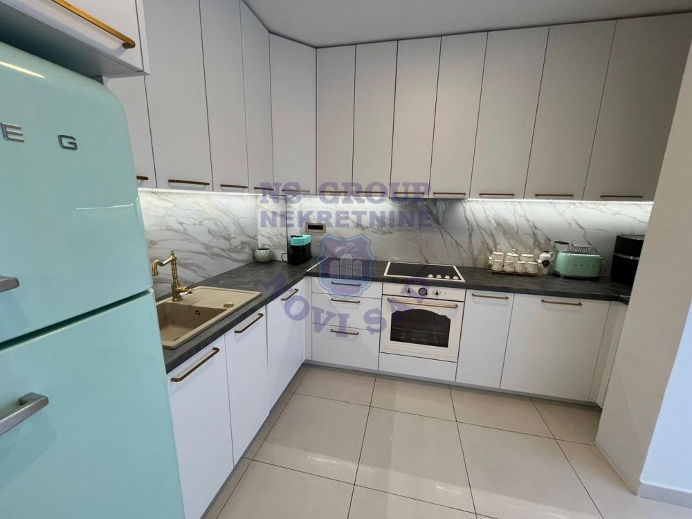 Slika 7 - Odlican trosoban stan na BUlevaru!