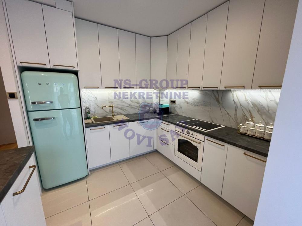 Slika 8 - Odlican trosoban stan na BUlevaru!