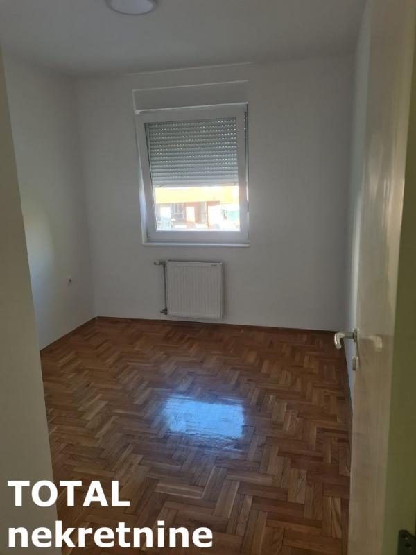 Slika 5 - Stan,NOVI SAD,TELEP,kv: 50.00, € 125000, ID: 1101859
