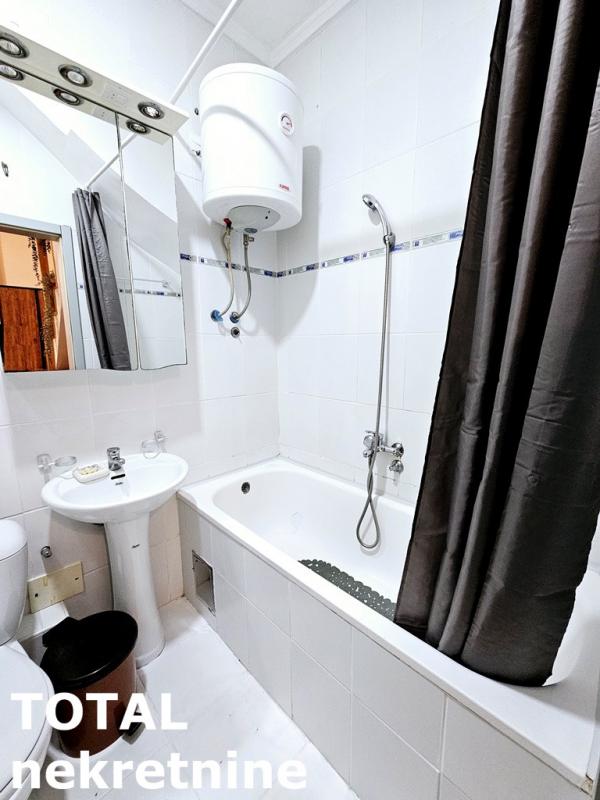 Slika 11 - Stan,NOVI SAD,CENTAR,kv: 42.00, € 140000, ID: 1101868