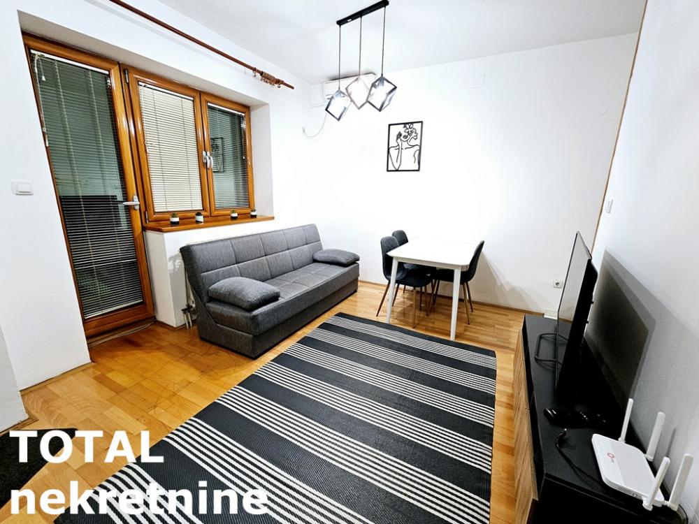 Slika 1 - Stan,NOVI SAD,CENTAR,kv: 42.00, € 140000, ID: 1101868