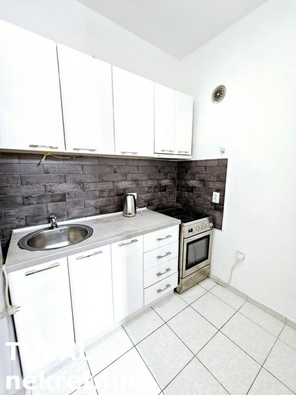 Slika 6 - Stan,NOVI SAD,CENTAR,kv: 42.00, € 140000, ID: 1101868