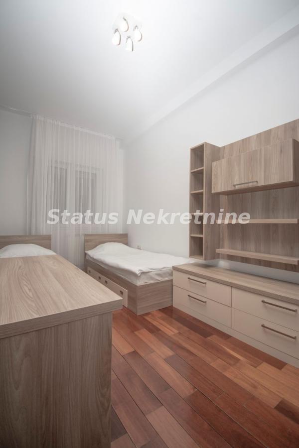 Slika 4 - Bulevar Evrope-Luksuzno opremljen Veliki Četvorosoban stan 114 m2 sa Pogledom-065/385 8880