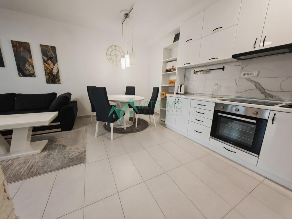 Slika 7 - Podbara, 55m2. Noviji dvosoban namešten stan. 