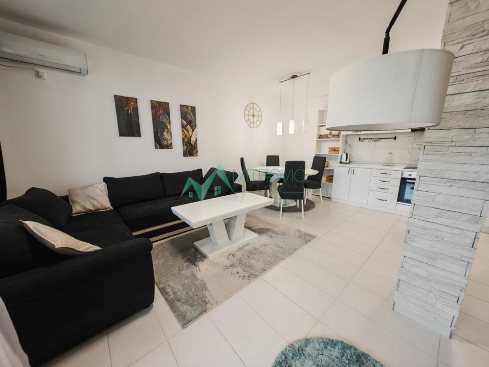 Slika 2 - Podbara, 55m2. Noviji dvosoban namešten stan. 