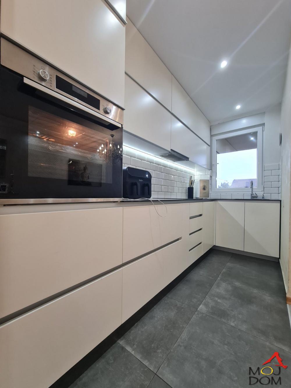 Slika 5 - Stan,NOVI SAD,TELEP,kv: 90, € 221450, ID: 1031435