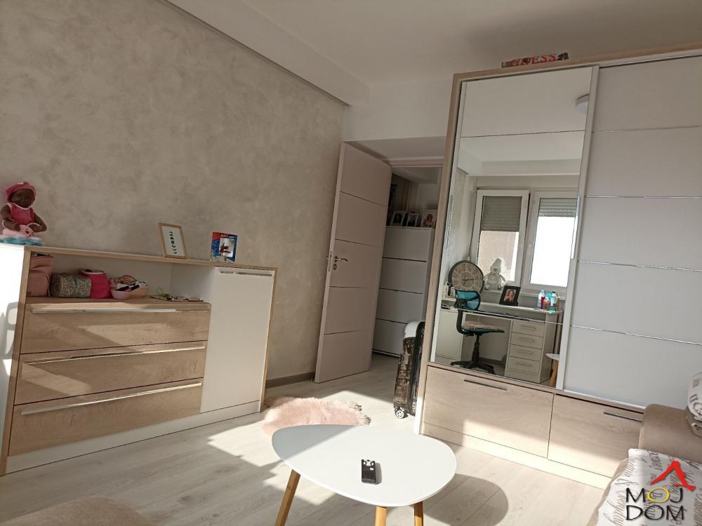 Slika 1 - Stan,NOVI SAD,BULEVAR,kv: 39, € 128750, ID: 1031150