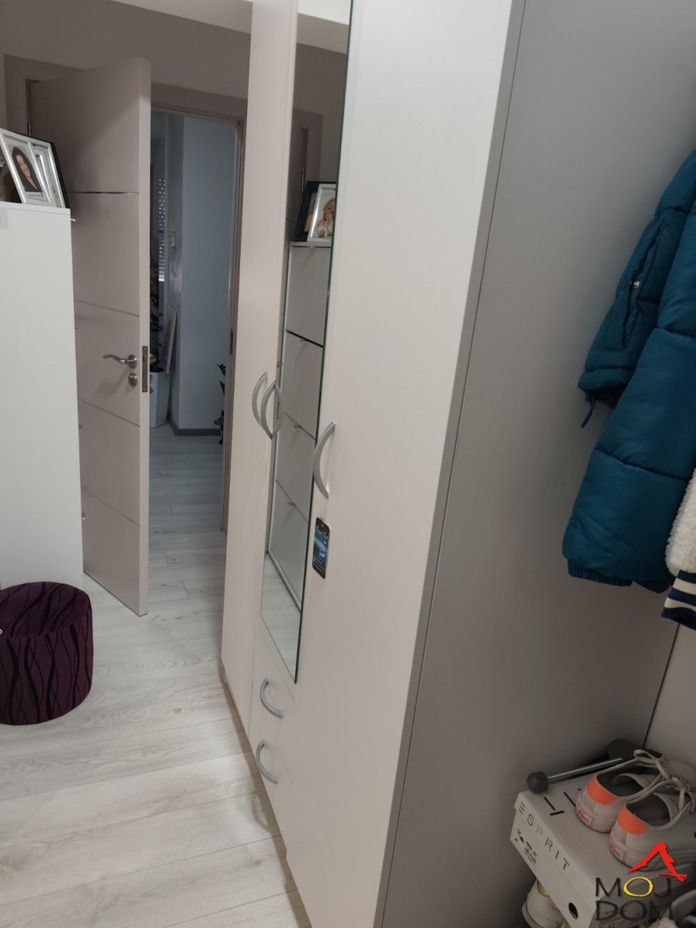 Slika 4 - Stan,NOVI SAD,BULEVAR,kv: 39, € 128750, ID: 1031150