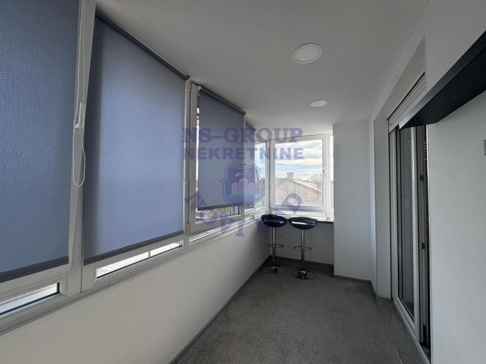 Slika 5 - Trosoban, 62m2, Salajka (Partizanska ulica) Novi Sad