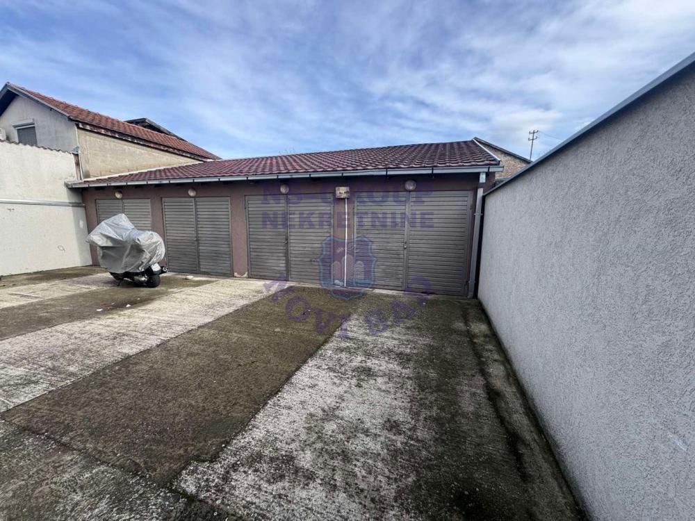 Slika 11 - Trosoban, 62m2, Salajka (Partizanska ulica) Novi Sad