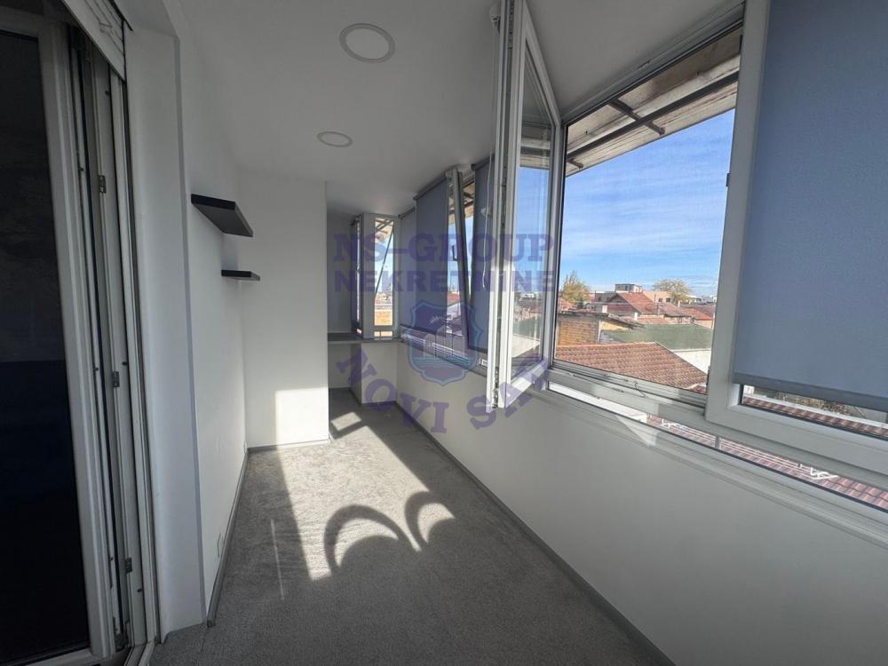 Slika 9 - Trosoban, 62m2, Salajka (Partizanska ulica) Novi Sad, sa terasom