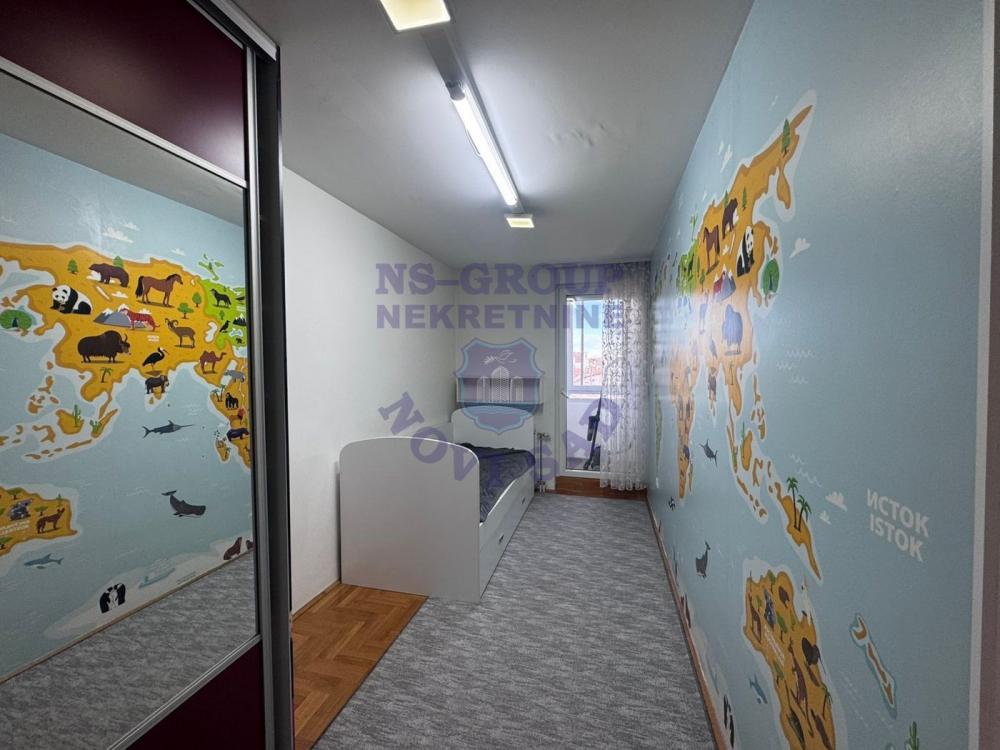 Slika 4 - Trosoban, 62m2, Salajka (Partizanska ulica) Novi Sad, sa terasom