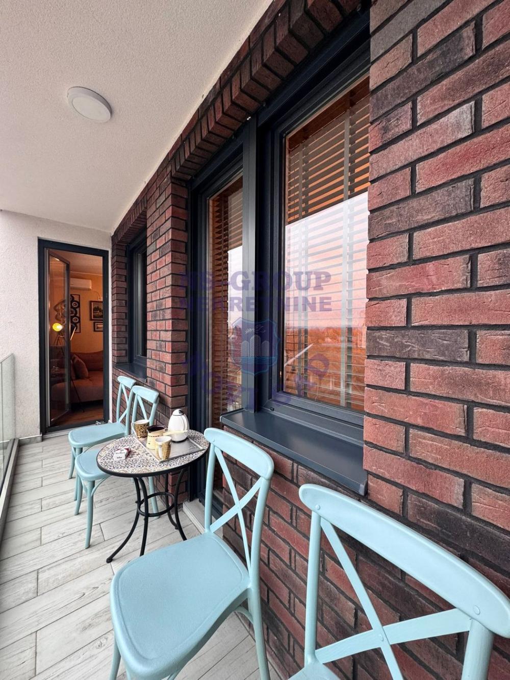 Slika 11 - Trosoban, 60m2, Telep Novi Sad, sa terasom, ima lift