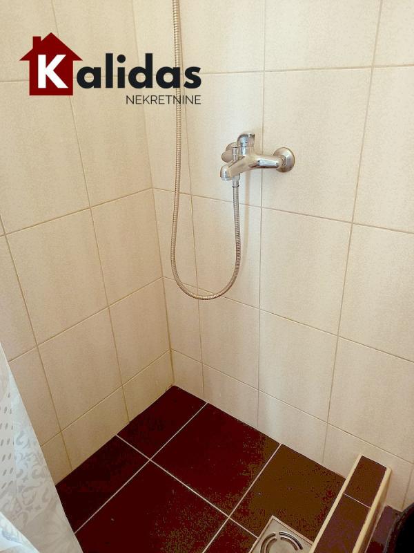 Slika 8 - Stan,NOVI SAD,PODBARA,kv: 19, € 72100, ID: 1008364