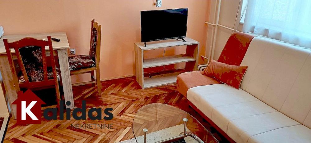 Slika 2 - Stan,NOVI SAD,PODBARA,kv: 19, € 72100, ID: 1008364