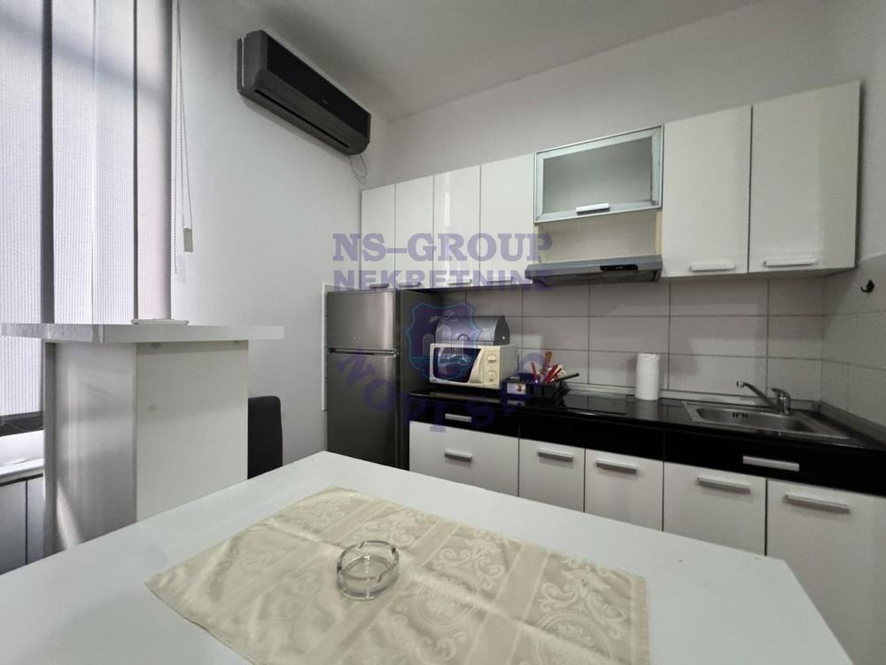 Slika 2 - 556417-Prodaje se kompletno nameštena garsonjera površine 27m²
