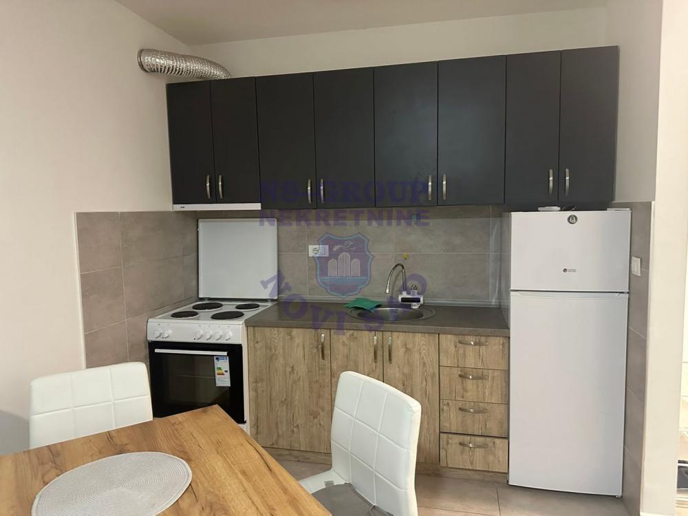 Slika 1 - 551593-Idealna prilika! Kompletno namešten jednoiposoban stan 