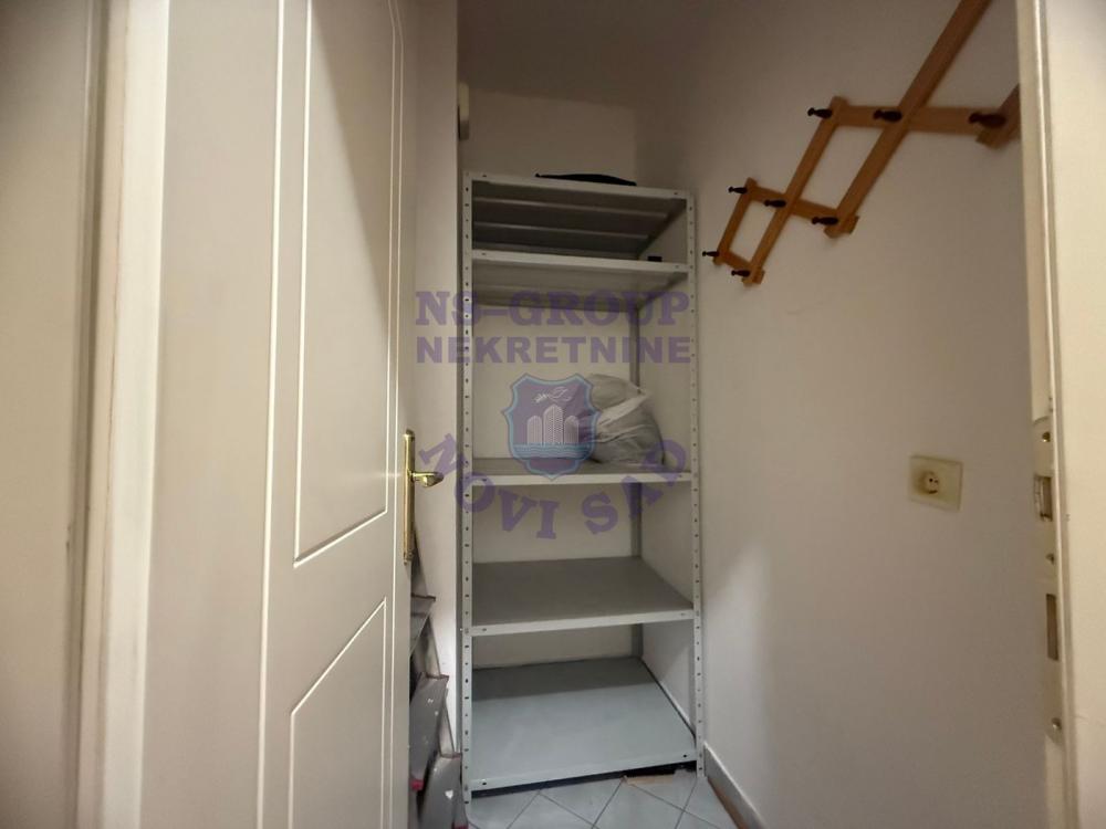 Slika 8 - Dvosoban, 68m2, Spens Novi Sad Novi Sad, sa terasom, ima lift