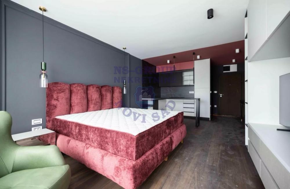 Glavna slika -Lux garsonjera na Sajmu! PDV u ceni! 