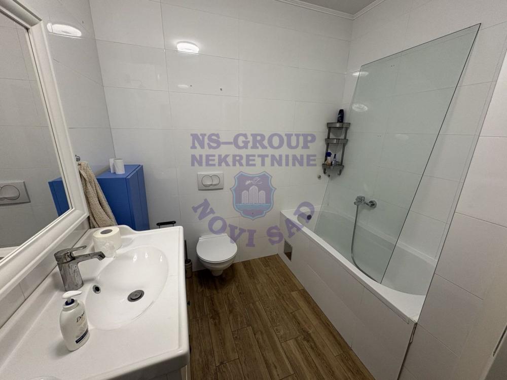 Slika 5 - Četvorosoban na Petrovaradinu!