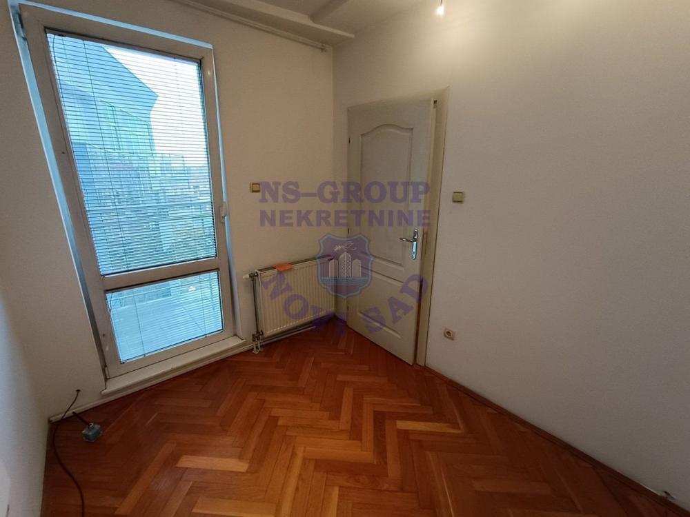 Glavna slika -Dvosoban, 46m2, sa terasom, ima lift