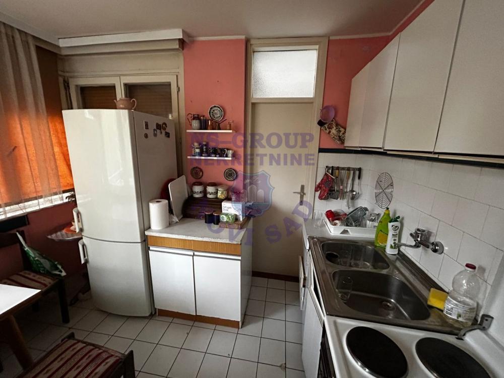 Slika 5 - Troiposoban, 86m2, Socijalno Novi Sad