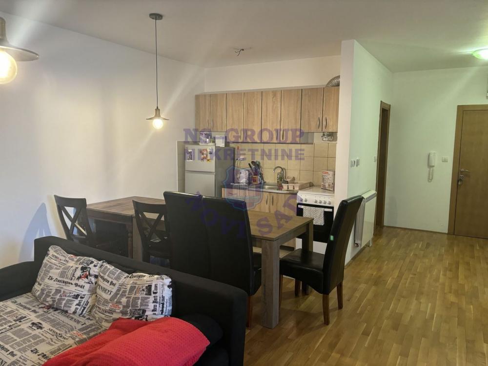 Slika 7 - Odlican dvosoban stan na Socijalnom.