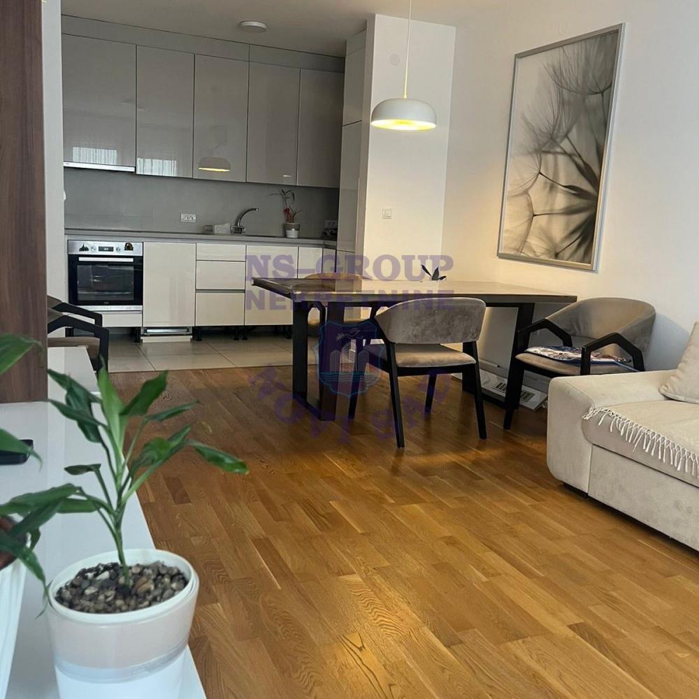 Slika 3 - Odličan trosoban stan na Socijalnom! 