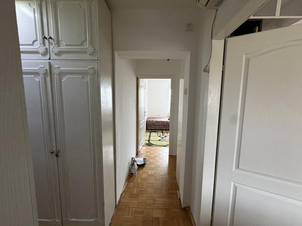 Slika 7 - Dvoiposoban stan na Grbavici,prilika!