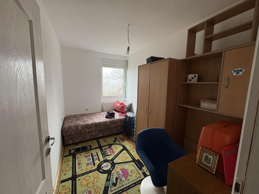 Slika 8 - Dvoiposoban stan na Grbavici,prilika!