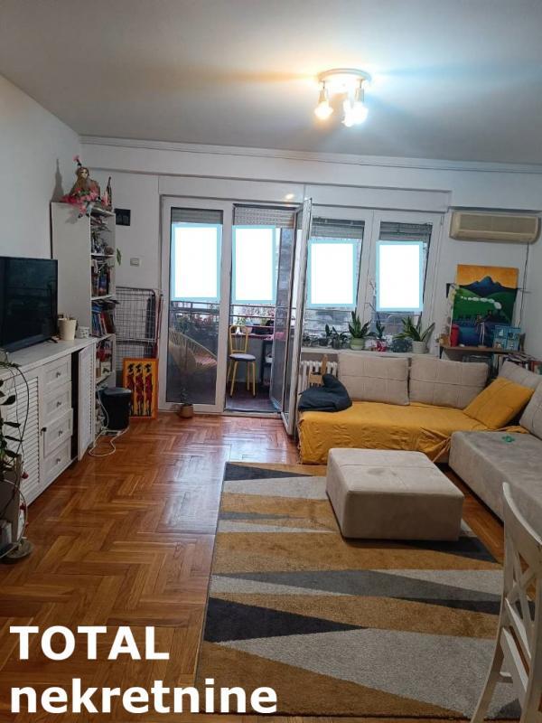 Glavna slika -Stan,NOVI SAD,CENTAR,kv: 77.00, € 193000, ID: 1101875