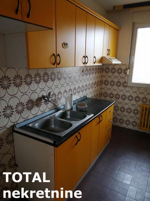 Slika 9 - Stan,NOVI SAD,CENTAR,kv: 77.00, € 193000, ID: 1101875