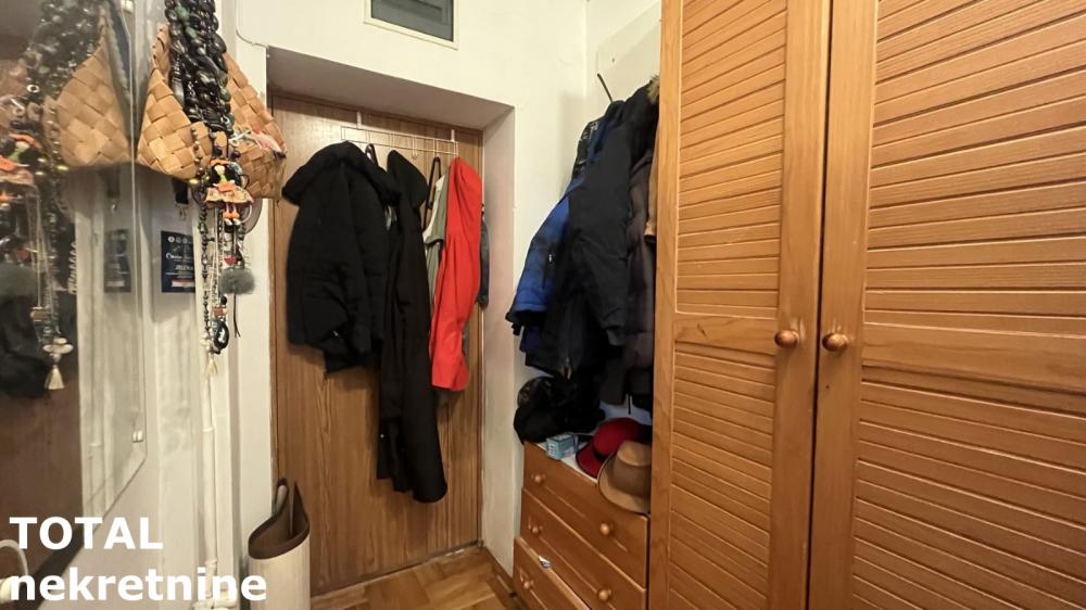 Slika 1 - Stan,NOVI SAD,CENTAR,kv: 77.00, € 193000, ID: 1101875