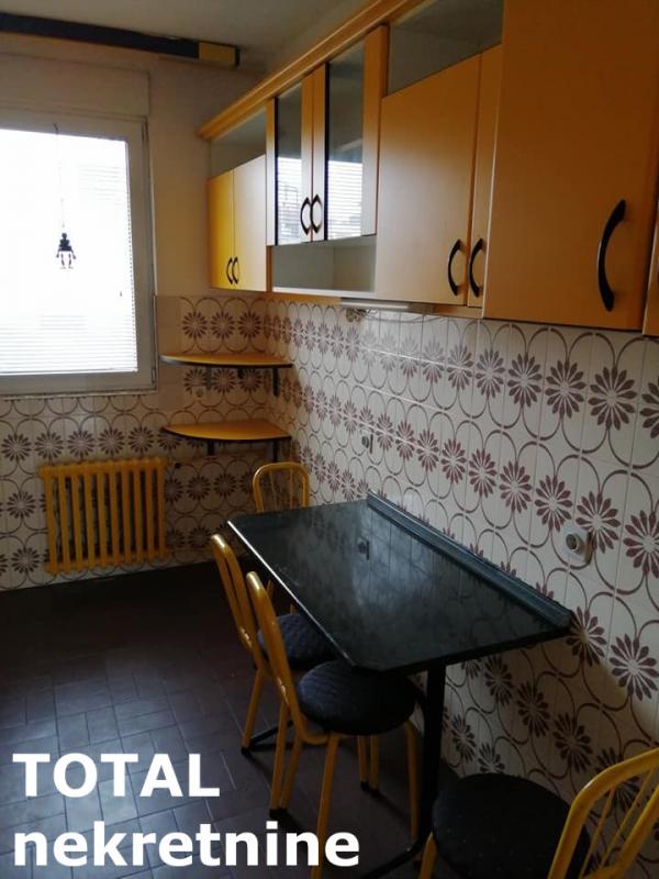 Slika 10 - Stan,NOVI SAD,CENTAR,kv: 77.00, € 193000, ID: 1101875