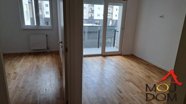 Slika 3 - Stan,NOVI SAD,ŠONSI,kv: 37, € 128750, ID: 1031467