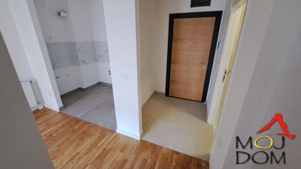 Slika 7 - Stan,NOVI SAD,ŠONSI,kv: 37, € 128750, ID: 1031467