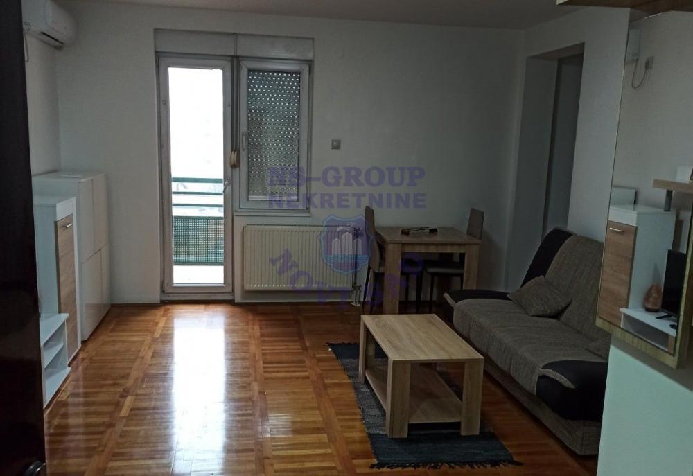 Slika 1 - Jednosoban, 35m2, Podbara Novi Sad, sa terasom, ima lift