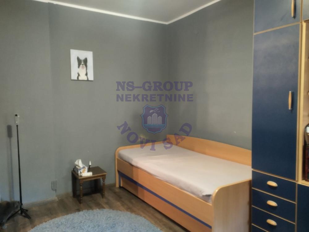 Slika 7 - Trosoban, 81m2, Liman 1 Novi Sad, sa terasom, ima lift