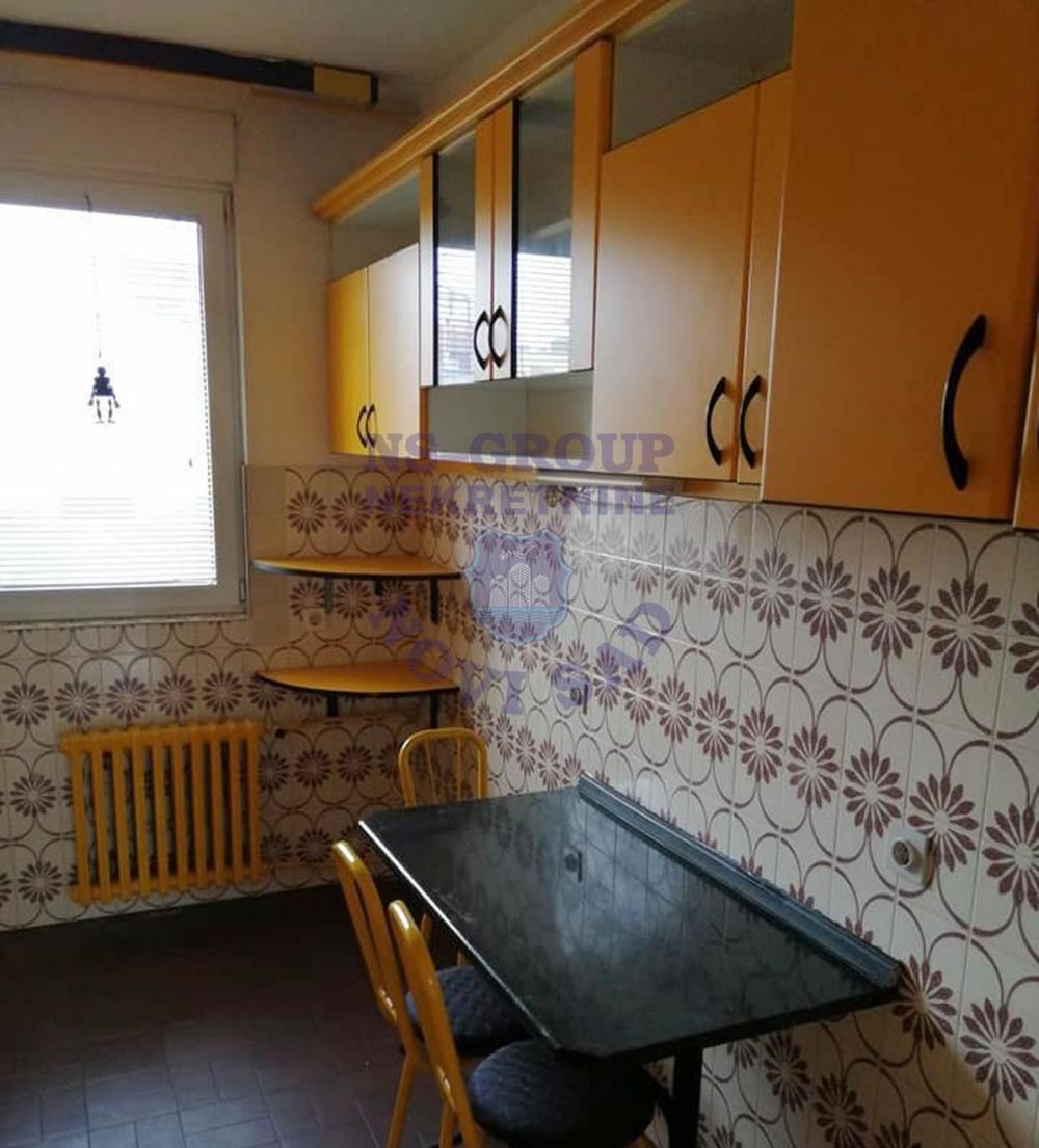 Slika 3 - Dvoiposoban, 77m2, Beogradski kej Novi Sad, sa terasom