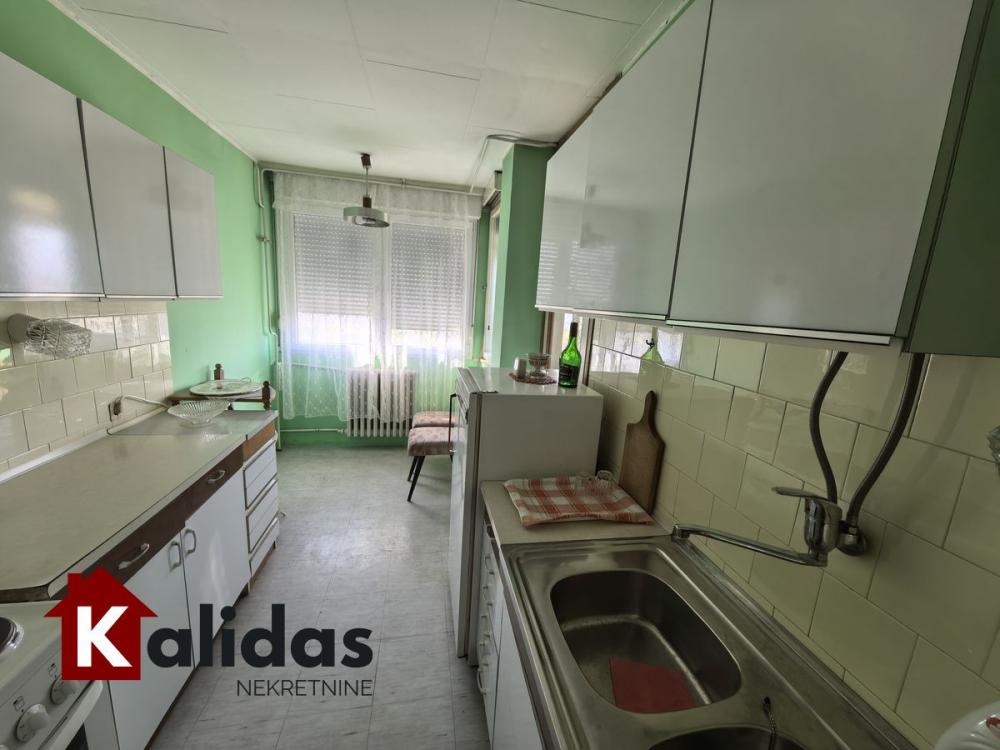 Slika 9 - Stan,NOVI SAD,LIMAN 2,kv: 75, € 188000, ID: 1008375