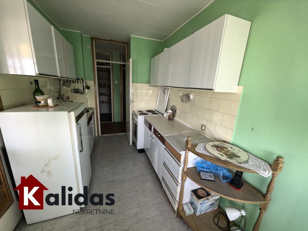 Slika 10 - Stan,NOVI SAD,LIMAN 2,kv: 75, € 188000, ID: 1008375