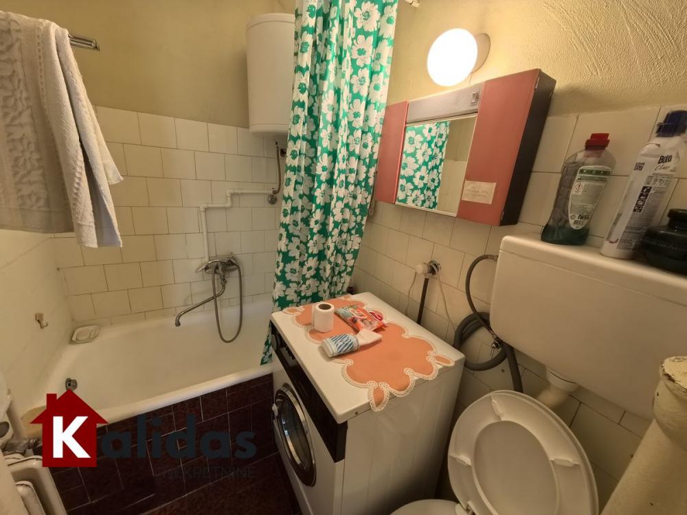 Slika 6 - Stan,NOVI SAD,LIMAN 2,kv: 75, € 188000, ID: 1008375