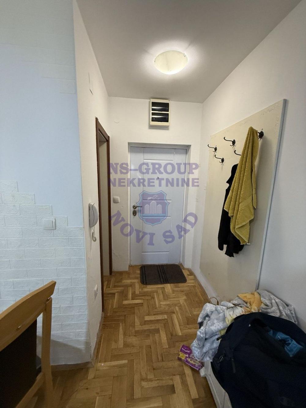 Slika 2 - 560072-Komforna garsonjera na traženoj lokaciji. 