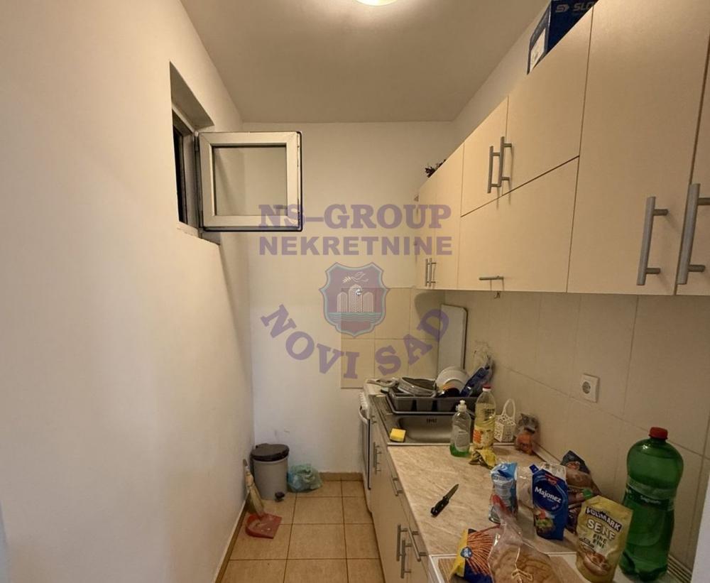 Slika 3 - 560072-Komforna garsonjera na traženoj lokaciji. 