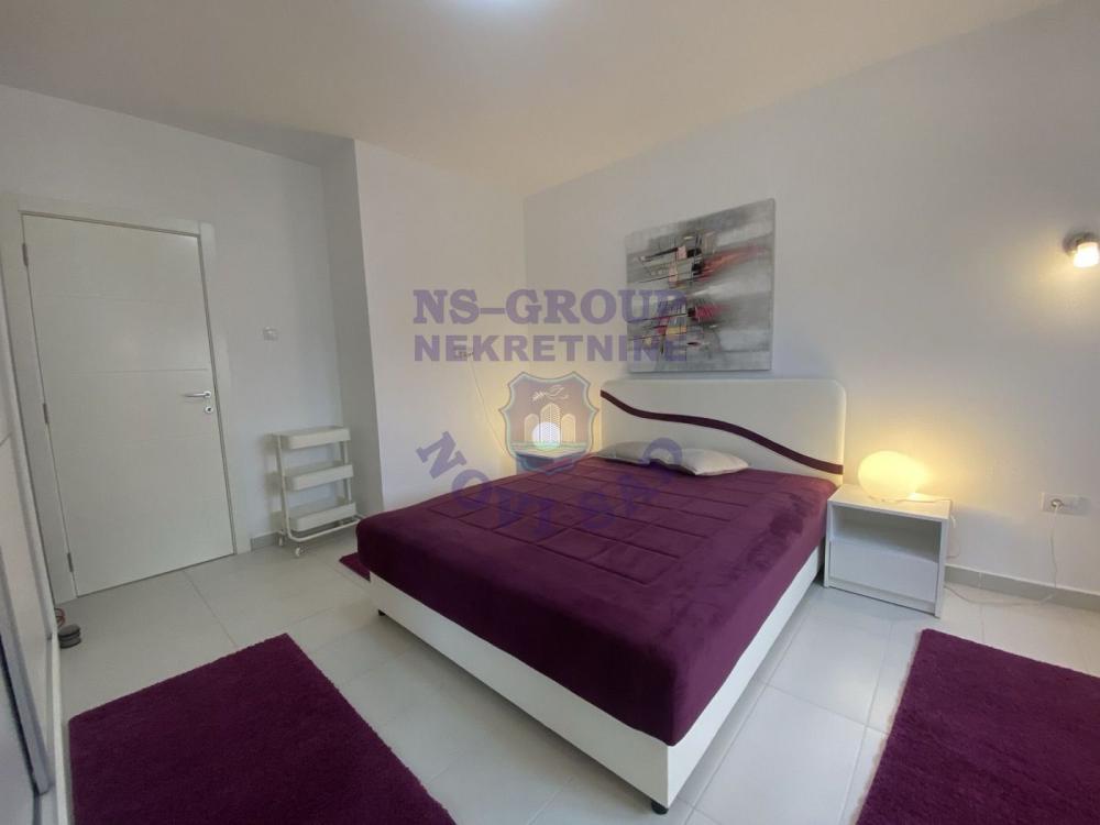 Slika 8 - Dvosoban, 55m2, Podbara Novi Sad, sa terasom, ima lift