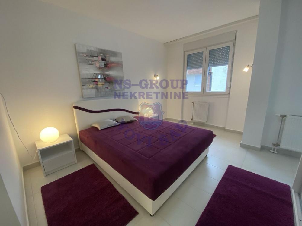 Slika 7 - Dvosoban, 55m2, Podbara Novi Sad, sa terasom, ima lift