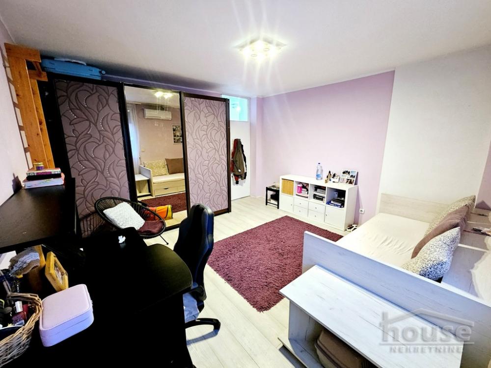 Slika 9 - Stan,NOVI SAD,LIMAN 1,kv: 81.00, € 245000, ID: 1065039