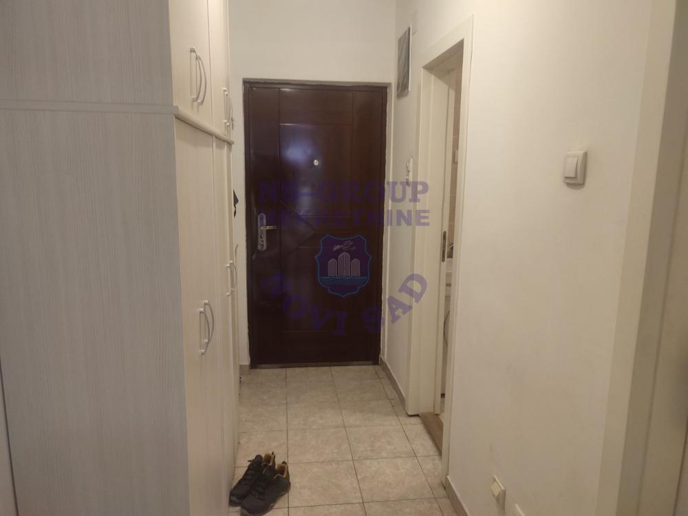 Slika 5 - Dvosoban, 51m2, Nova Detelinara Novi Sad, sa terasom, ima lift