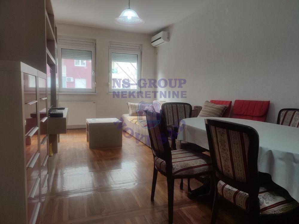 Slika 2 - Dvosoban, 51m2, Nova Detelinara Novi Sad, sa terasom, ima lift