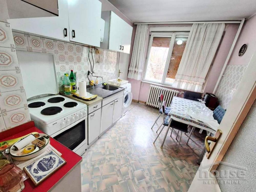 Slika 5 - Stan,NOVI SAD,ZELEZNICKA STANICA,kv: 61.00, € 145000, ID: 1064849